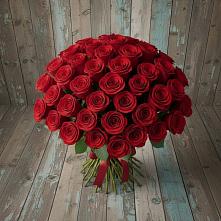 Букет 55 Красных роз Фридом #REPLACE_PRED# Большое Полпино