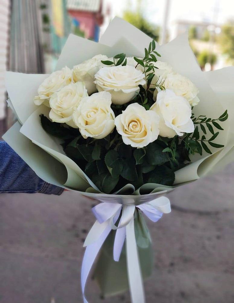 Букет Белые розы Проуд в Большое Полпино