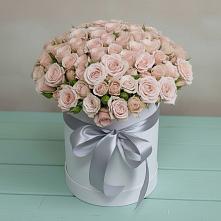 Цветочная композиция из Розы в шляпной коробке в Большое Полпино