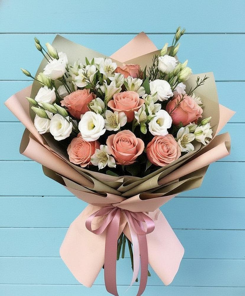 Букет цветов из: Розы, Альстромерии и Лизиантусы в Большое Полпино