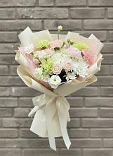 Букет цветов из:  Гвоздики, Розы, Лизиантусы и Хризантемы в Большое Полпино