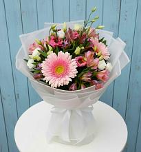 Букет цветов из:  Герберы, Альстромерии и Лизиантусы в Большое Полпино