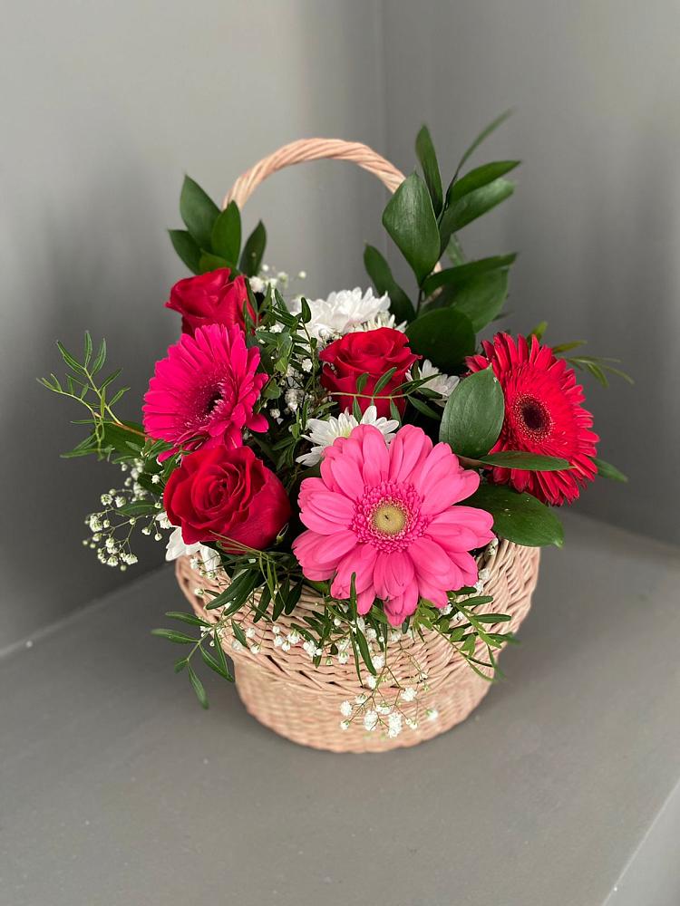 Цветочная композиция из Розы, Хризантемы и Герберы в корзине в Большое Полпино