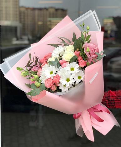 Букет цветов из: Розы, Лизиантусы и Хризантемы в Большое Полпино